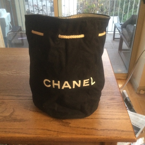 Vintage Chanel Beach Bag - Picture 1 of 9